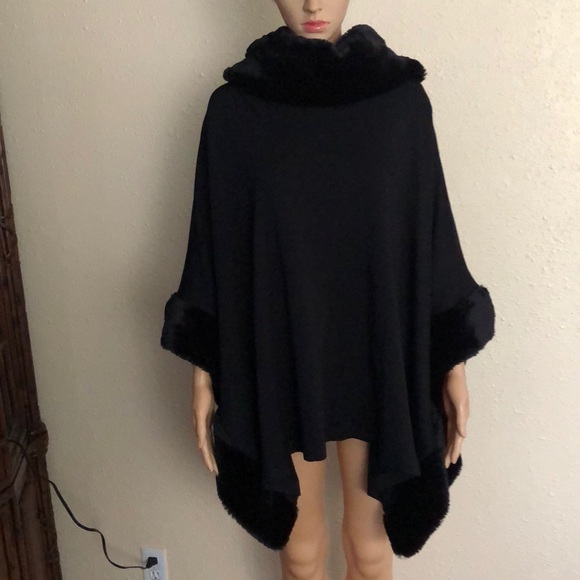 Capote Sweaters - Capote Slan Black Fur Cowl Neck Poncho
